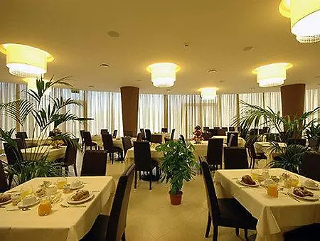 Hotel Mediterraneo Palace