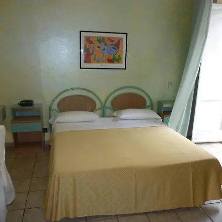 Mediterraneo Palace