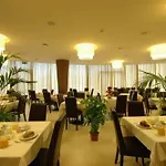Hotel Mediterraneo Palace