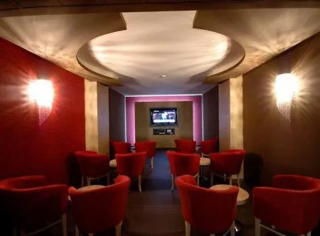 Mediterraneo Palace אמנטיאה