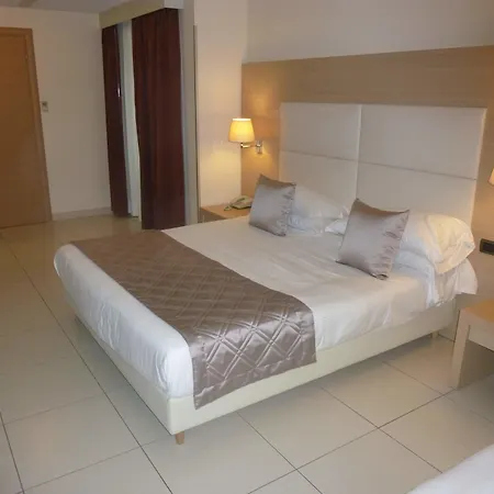 Mediterraneo Palace Szálloda Amantea