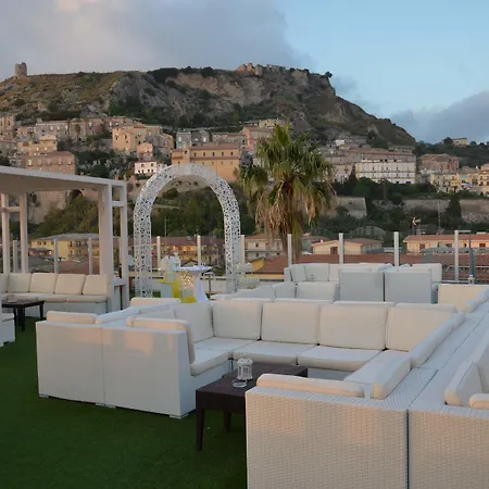 Mediterraneo Palace מלון אמנטיאה