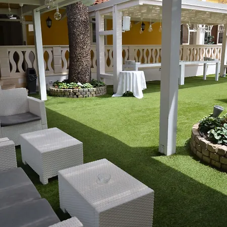 Mediterraneo Palace 4*