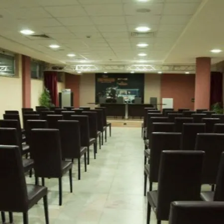 מלון Mediterraneo Palace