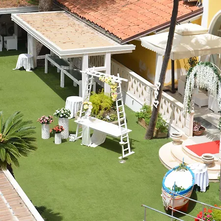 호텔 Mediterraneo Palace 아망테