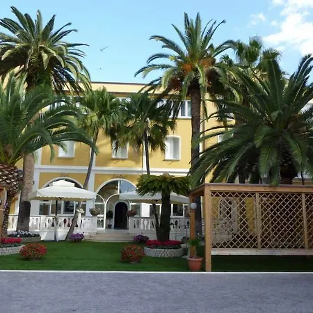 Mediterraneo Palace