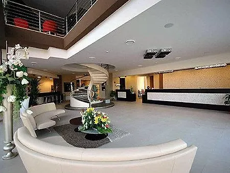 Mediterraneo Palace 4*