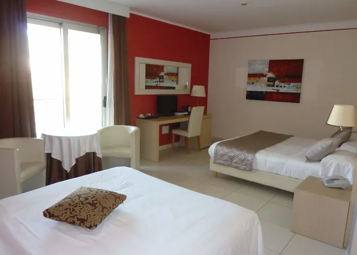 Mediterraneo Palace Hotel 4*