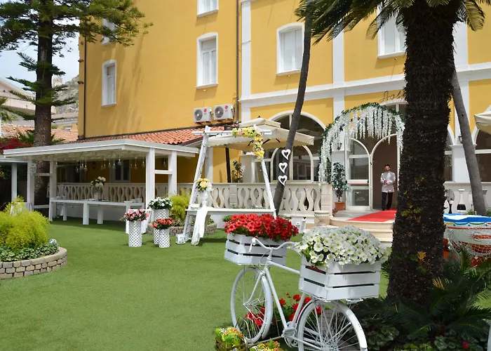 Hotel Mediterraneo Palace