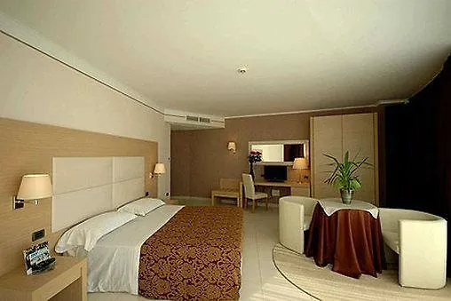 Mediterraneo Palace Hotel 4*